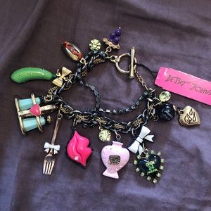 Betsey Johnson First Date Charm Bracelet! 🌭